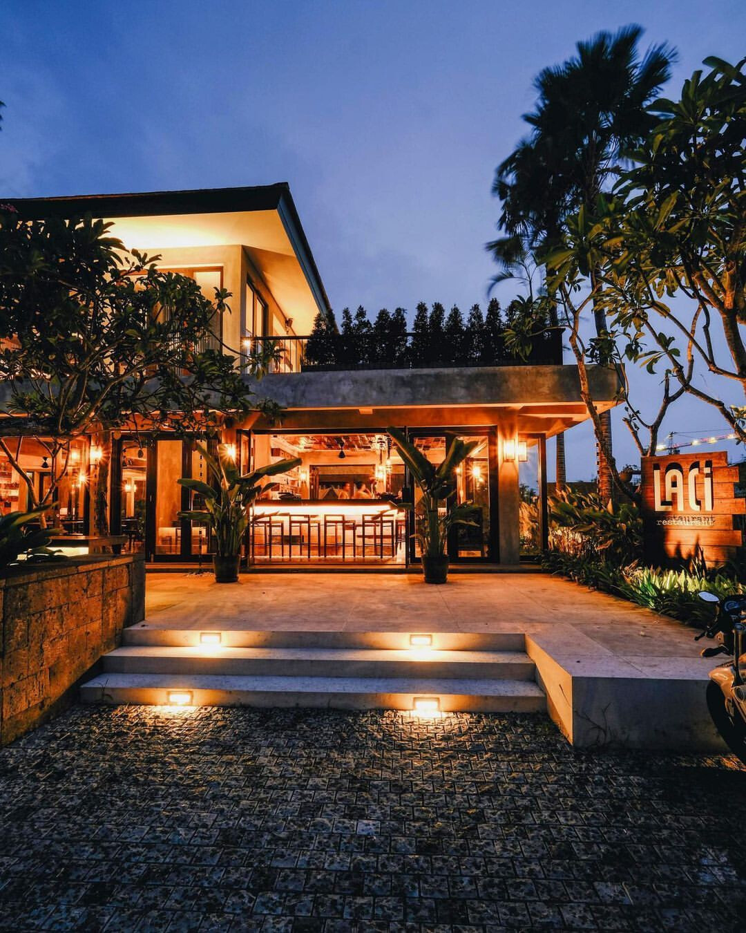 LACI Restaurant