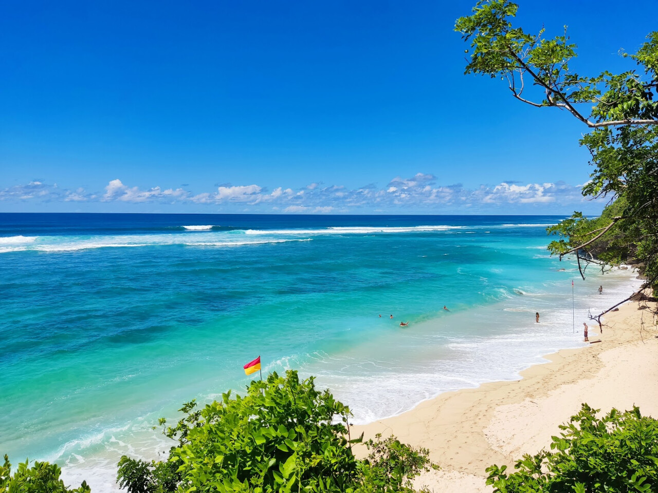Pantai Gunung Payung