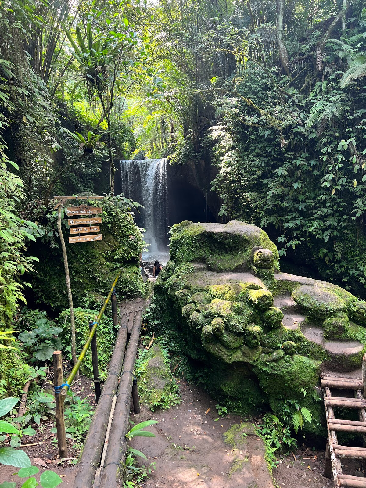 Suwat Waterfall