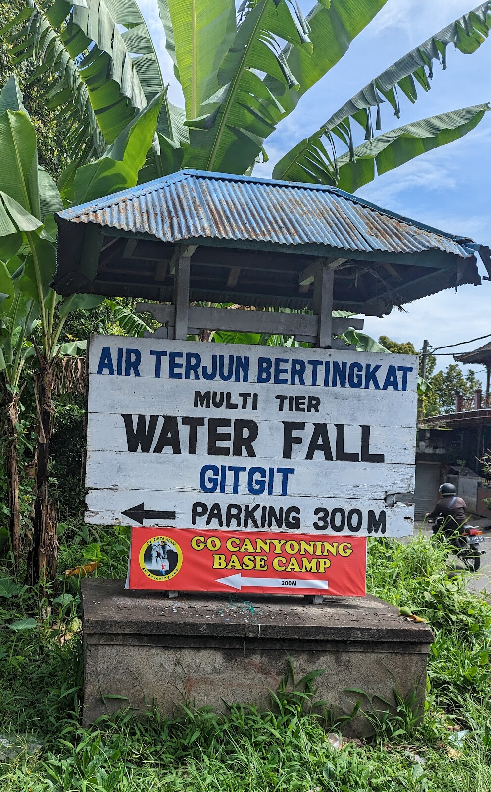 Air Terjun Bertingkat