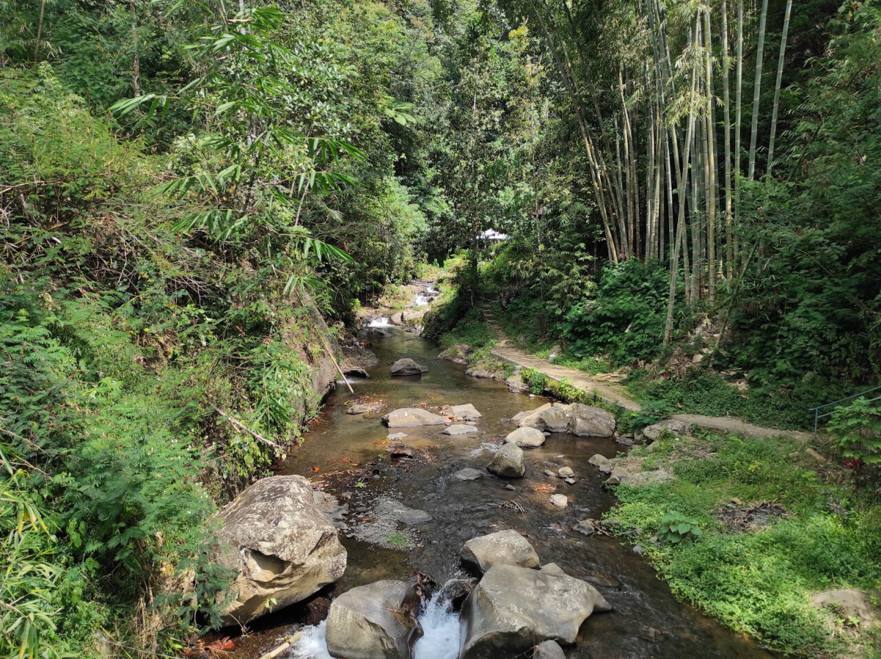Air Terjun Bertingkat