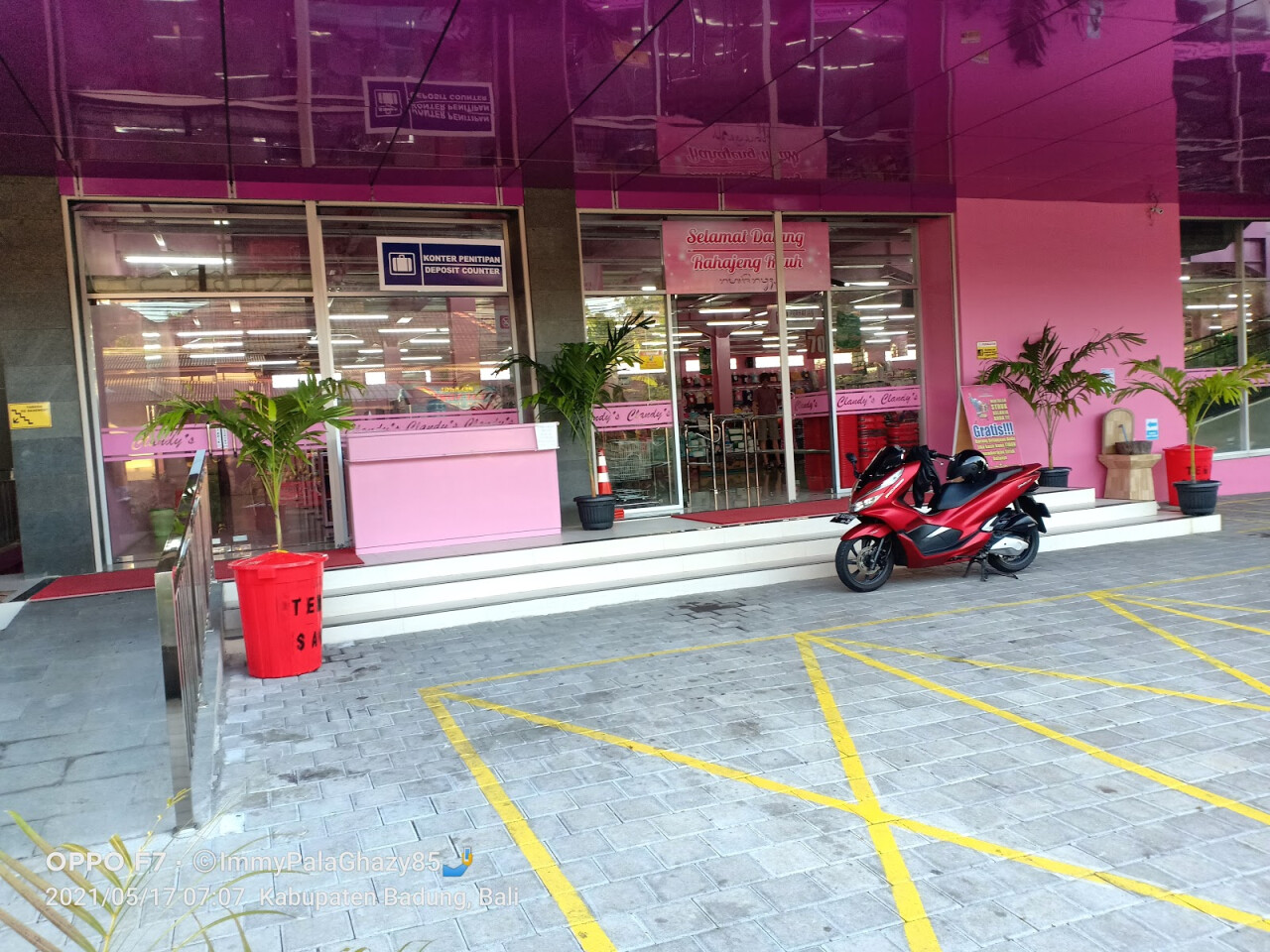 Clandy's Supermarket Uluwatu 2