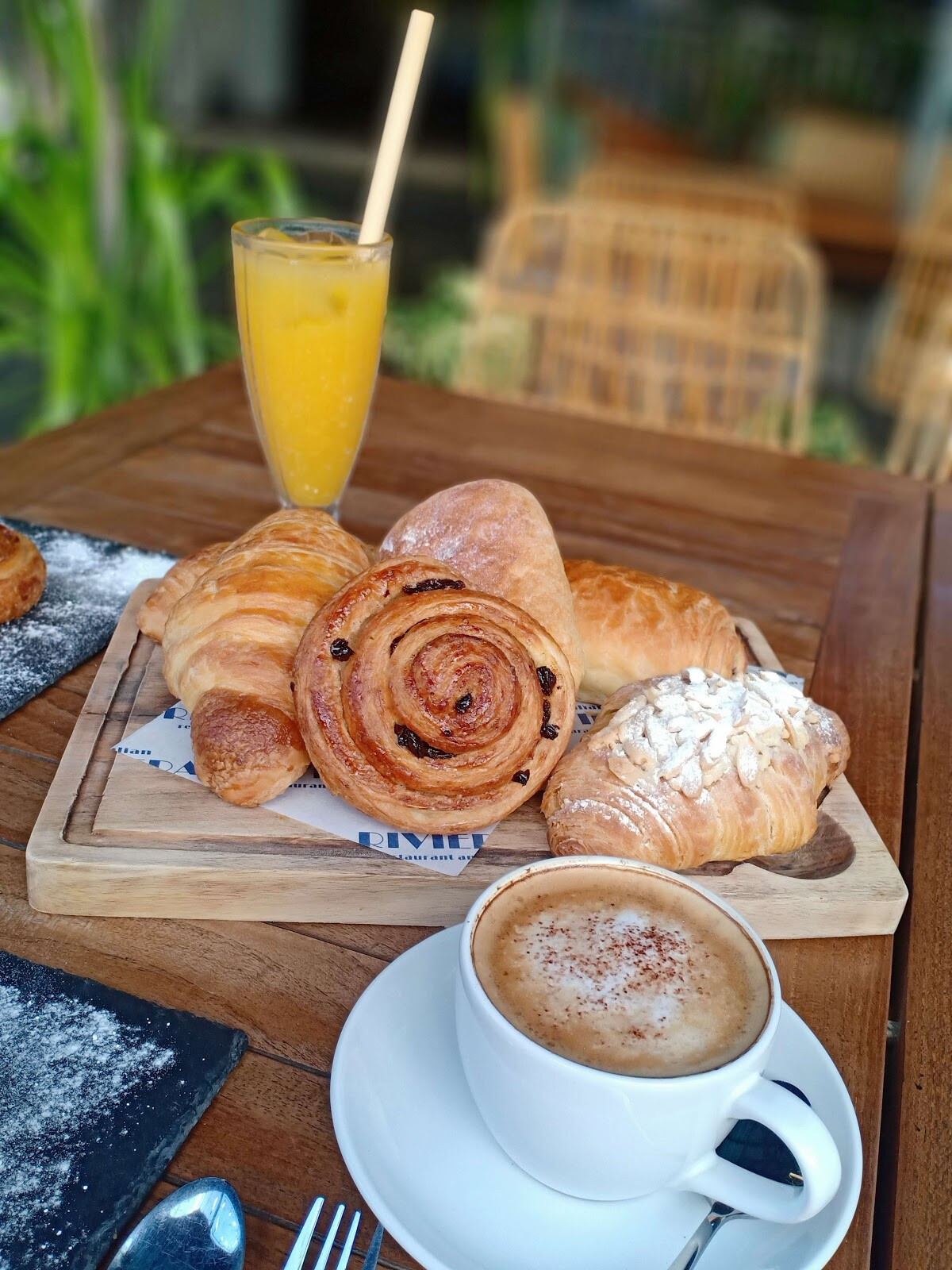 Riviera Restaurant and Bar