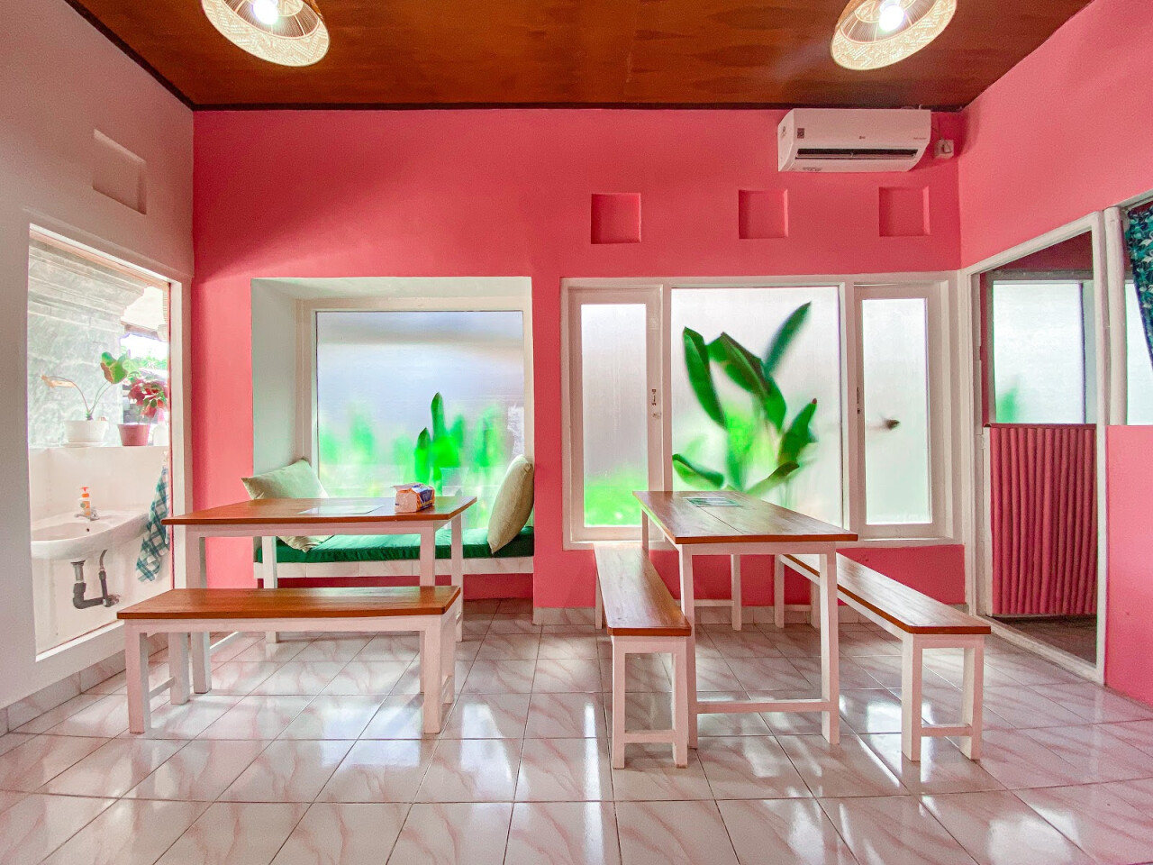 Warung Flamingo Sanur
