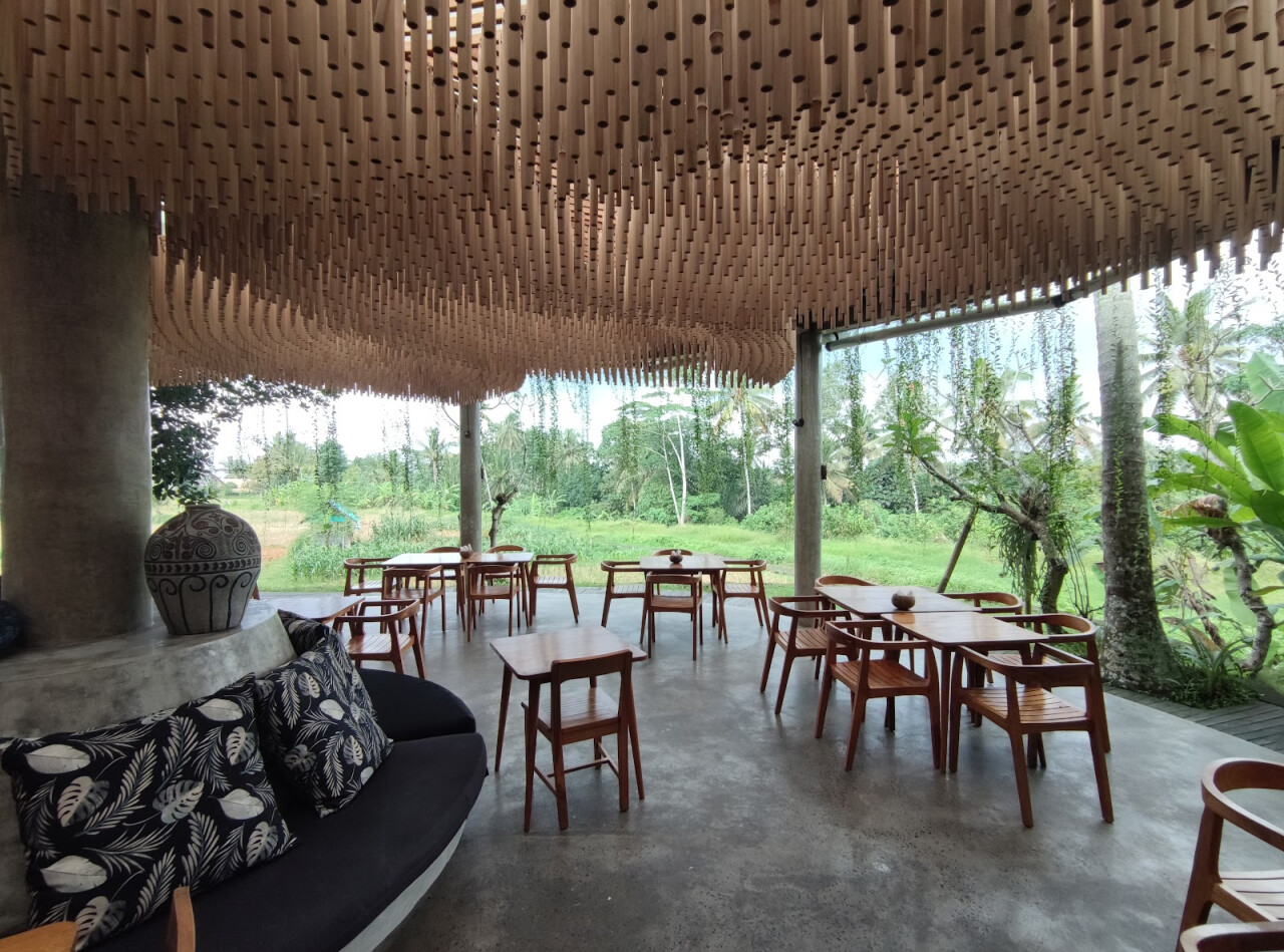 Kelapa Muda Ubud Pool Bar & Kitchen