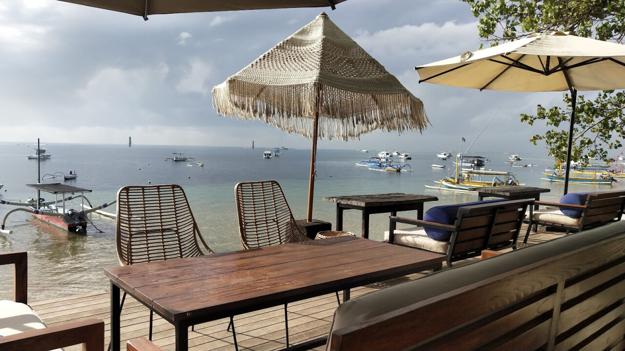 Oomba Beach House