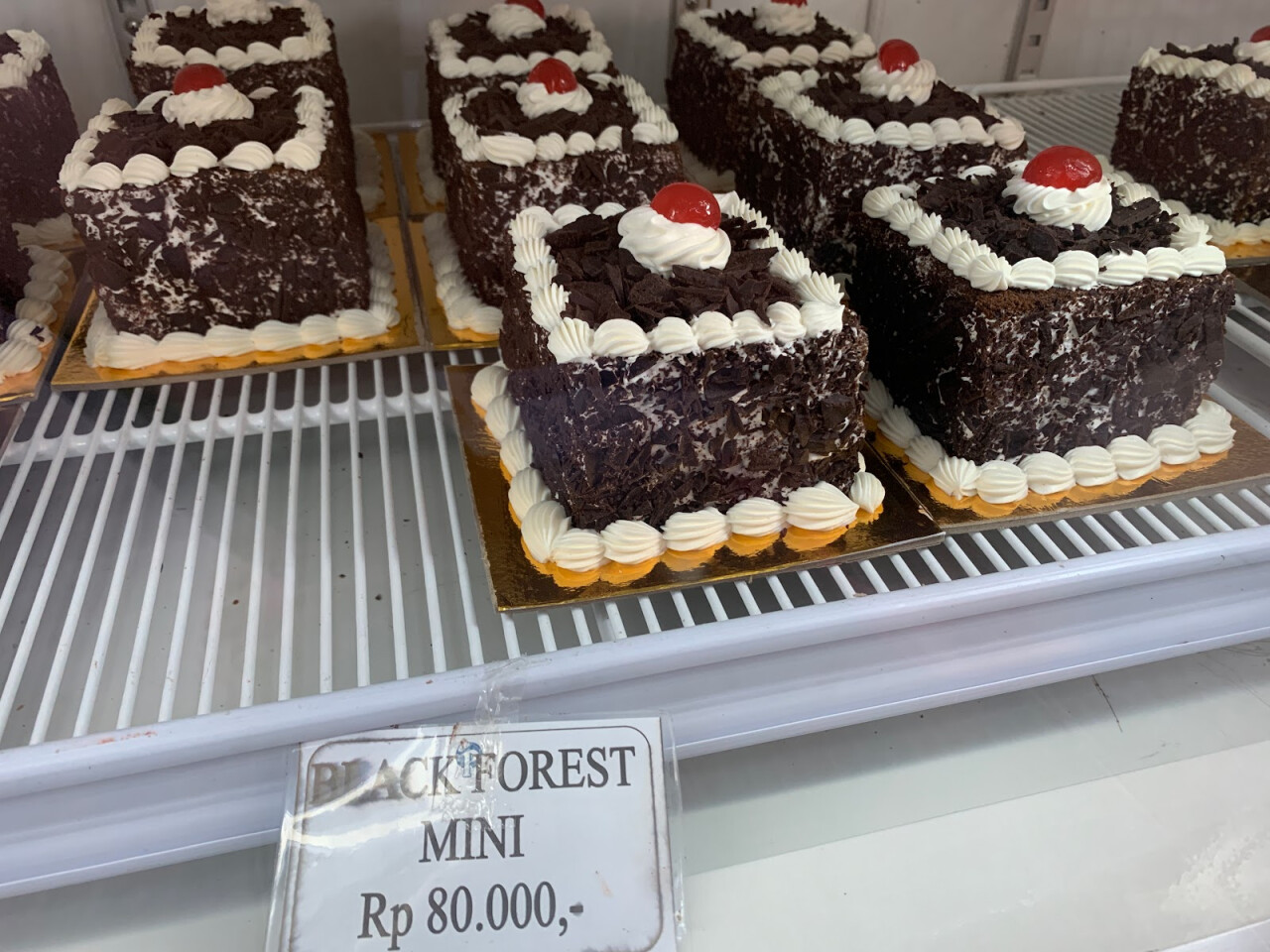 Purimas 3 Cake & Bakery