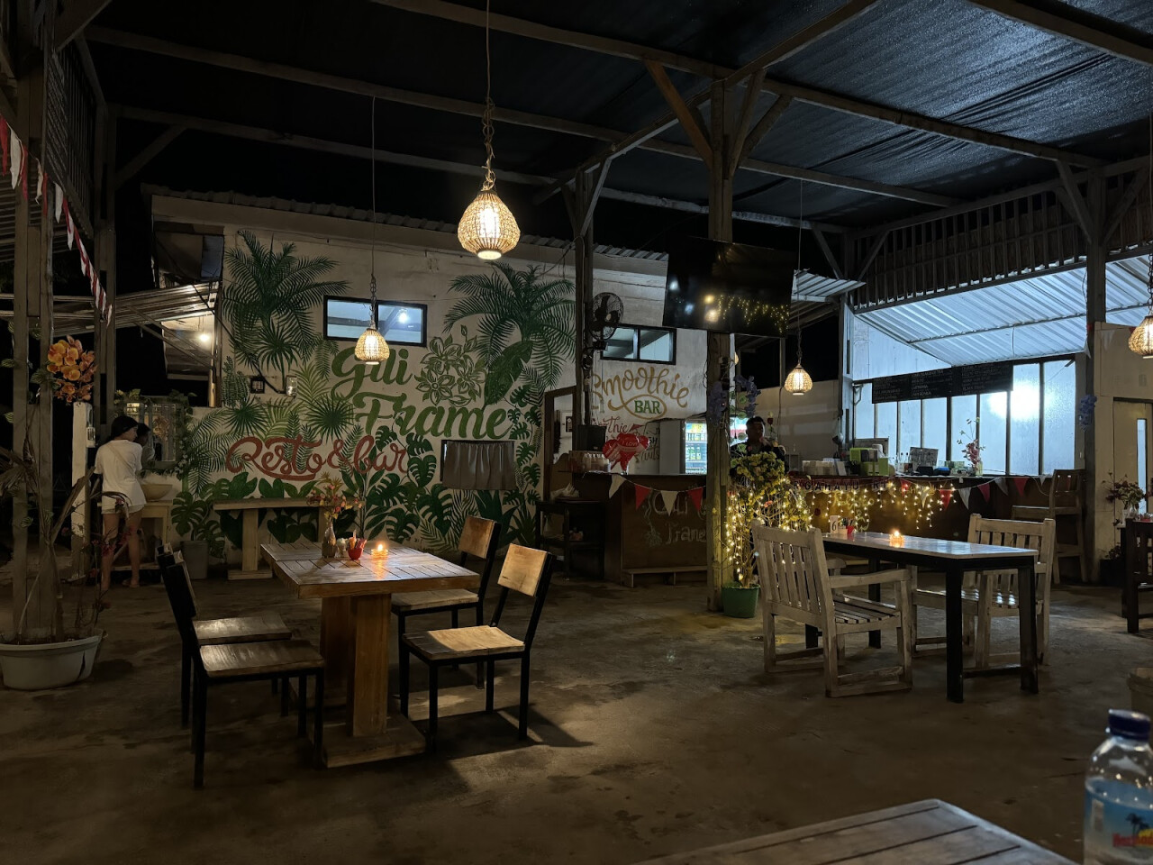 Gili Frame Resto and Bar