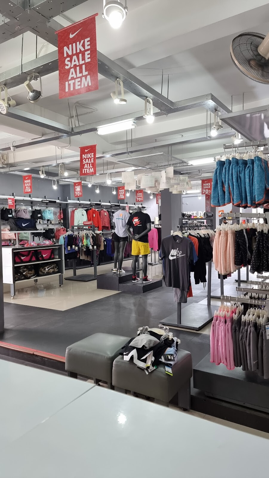 nike outlet sales this weekend