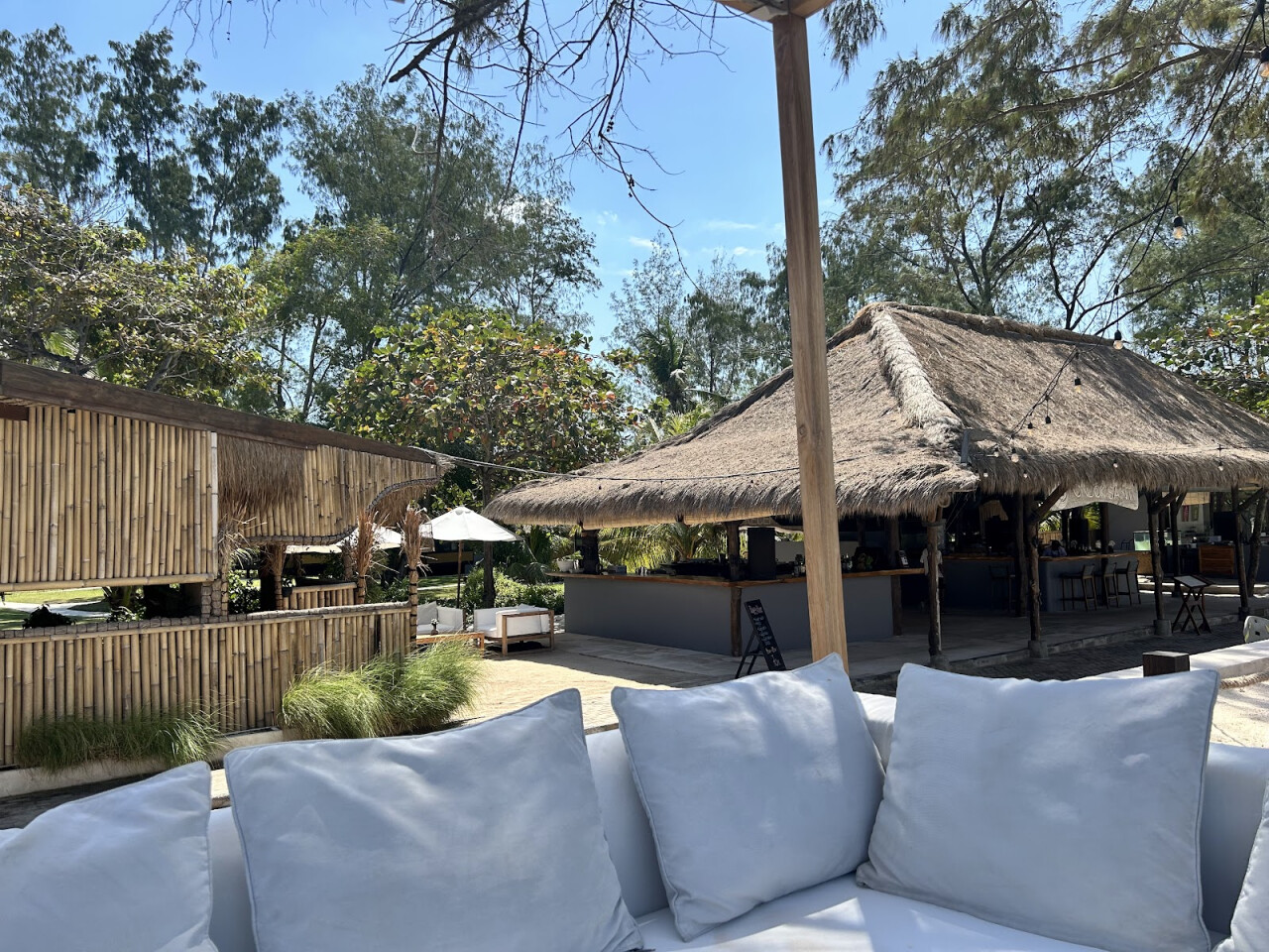 Santi Beach Restaurant Gili Trawangan