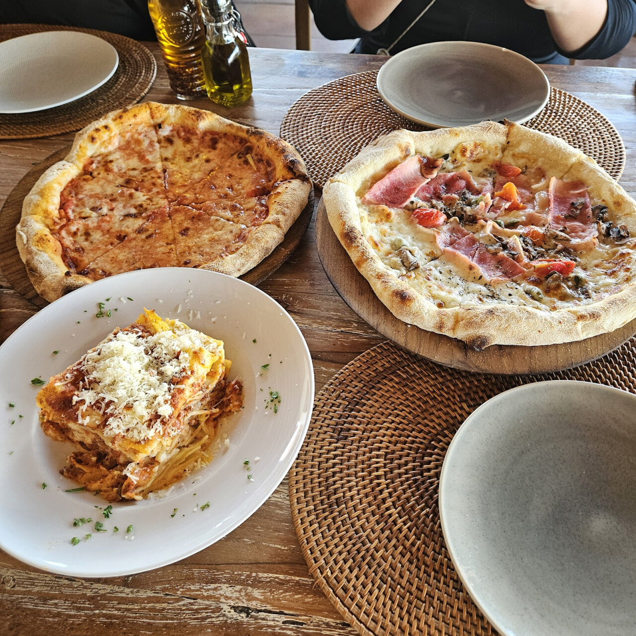 Francesco's Pizza